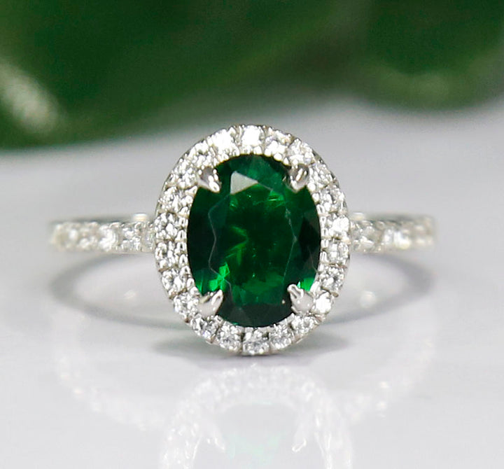 Vintage Green Emerald Engagement Ring 925 Sterling Silver Halo Diamond Ring For Women - Speacial Gift For Wife