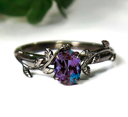 Alexandrite Leaf Vintage Ring in 925 Sterling Silver with Black Rhodium