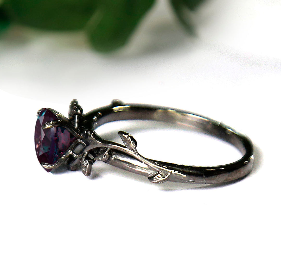 Alexandrite Leaf Vintage Ring in 925 Sterling Silver with Black Rhodium