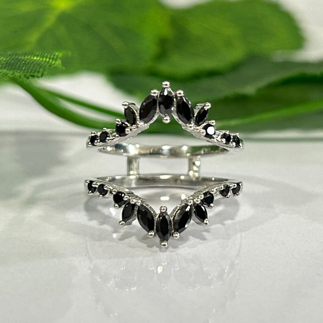 Black Onyx Curved Engagement Enhancer Ring - Wedding Solitaire Onyx Ring - Stackable promise ring For Her