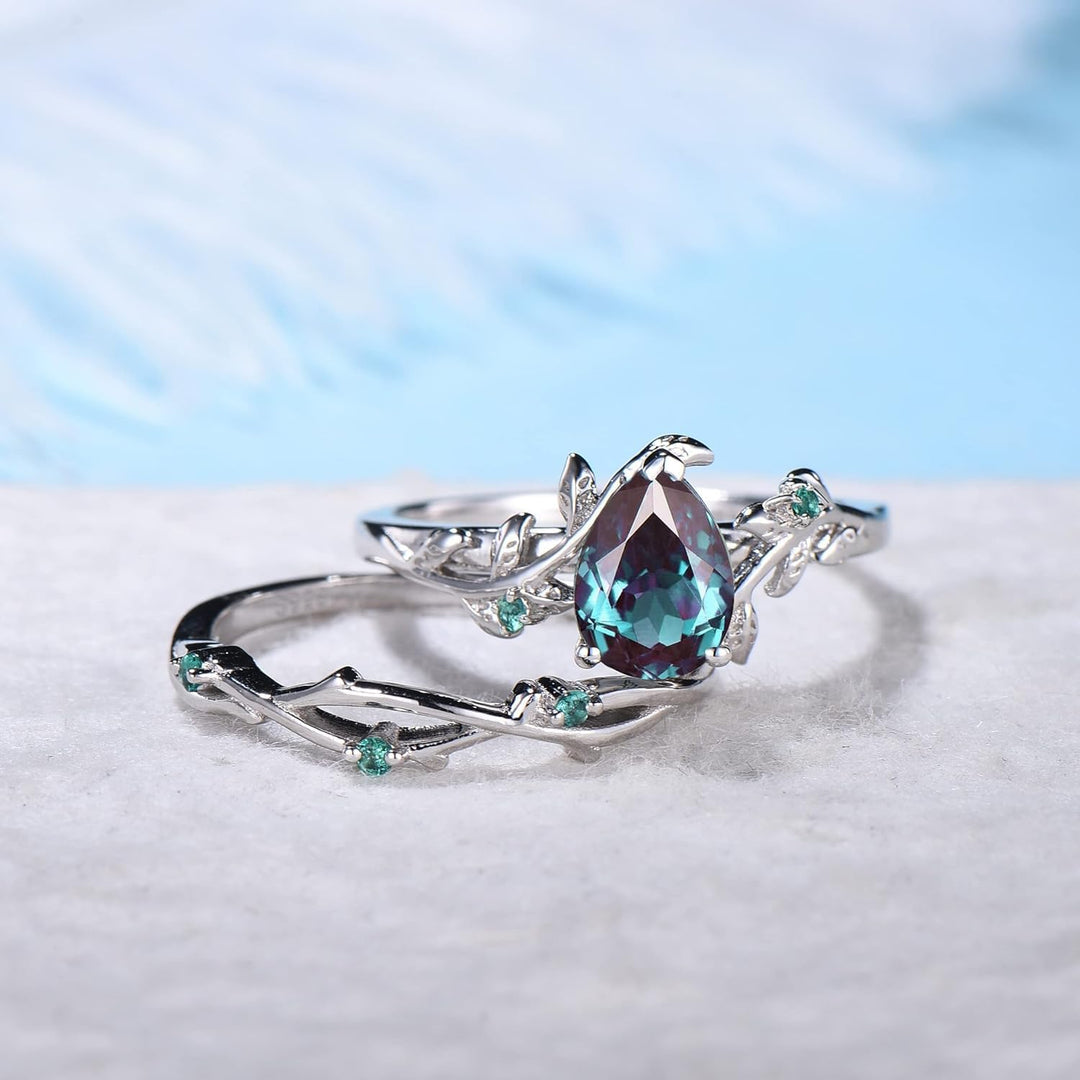 Alexandrite & Emerald Ring Set in Sterling Silver - Engagement Rings For Women - Promise Ring Color Changing Gemstone June Birthstone