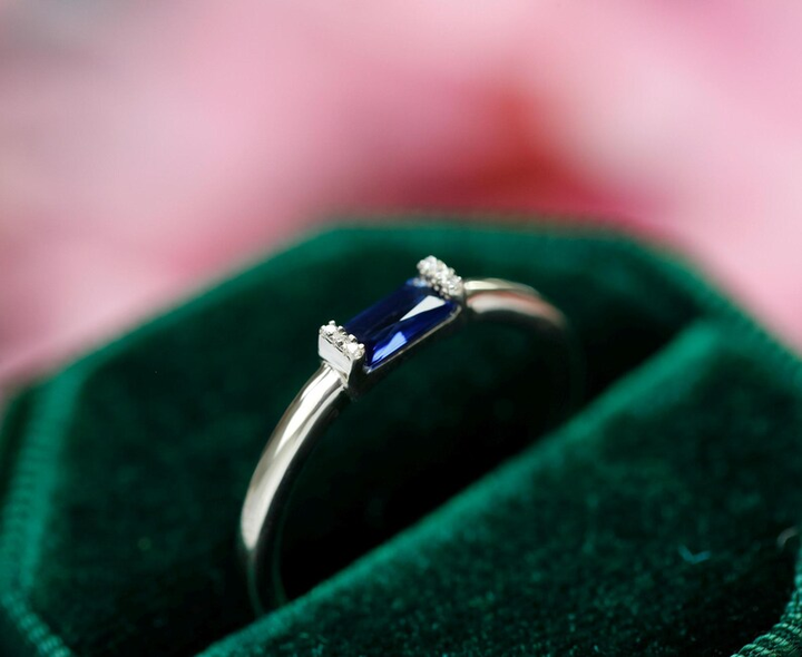 Vintage Sapphire wedding band Sterling Silver - Dainty Baguette Stacking Ring - Special Gift For Birthday