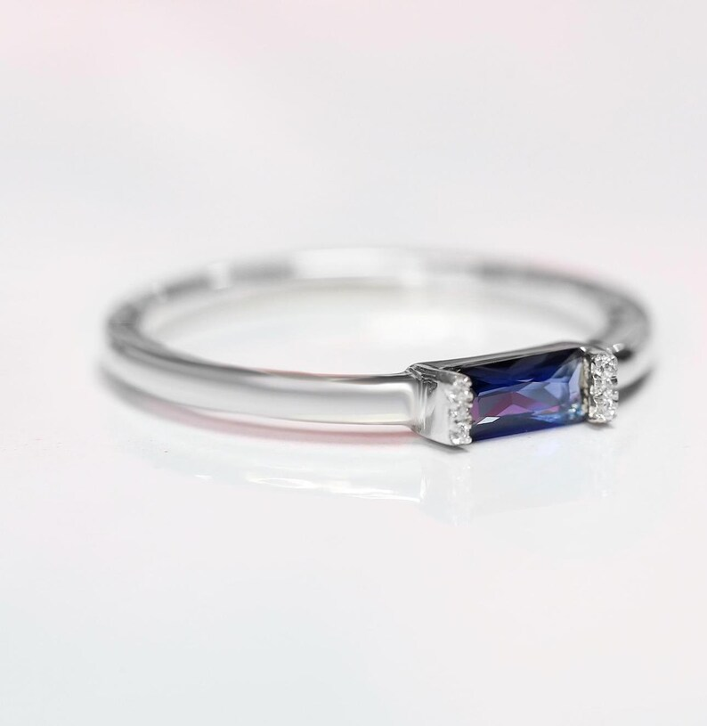 Vintage Sapphire wedding band Sterling Silver - Dainty Baguette Stacking Ring - Special Gift For Birthday