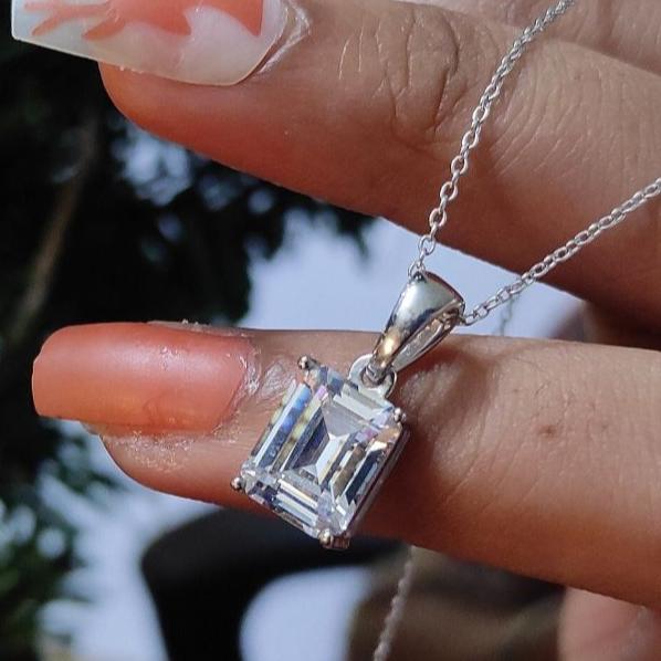 Solitaire Baguette pendent necklace in 925 Sterling silver - Wedding Necklace - Bridal Gift